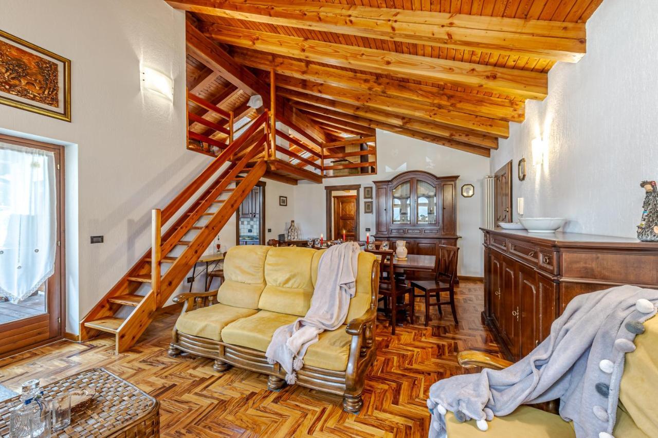 Casa Beatrice - Wifi, Parcheggio E Vista Montagna - Cour 0231 Apartment Courmayeur Exterior photo